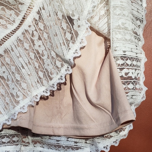NWT Lost + Wander Womens Lace Floral Mini Skirt - Picture 5 of 5